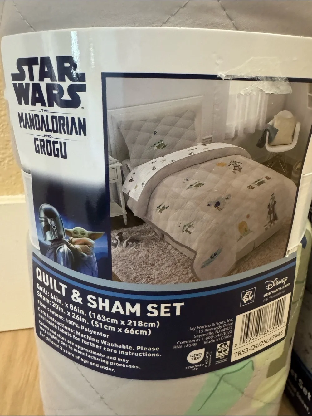 Star Wars The Mandalorian Grogu Twin Quilt, Sham & Sheet Set in Light Gray